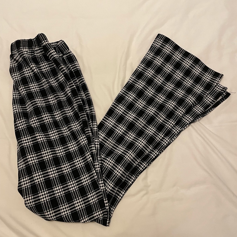 women’s stretchy plaid leggings